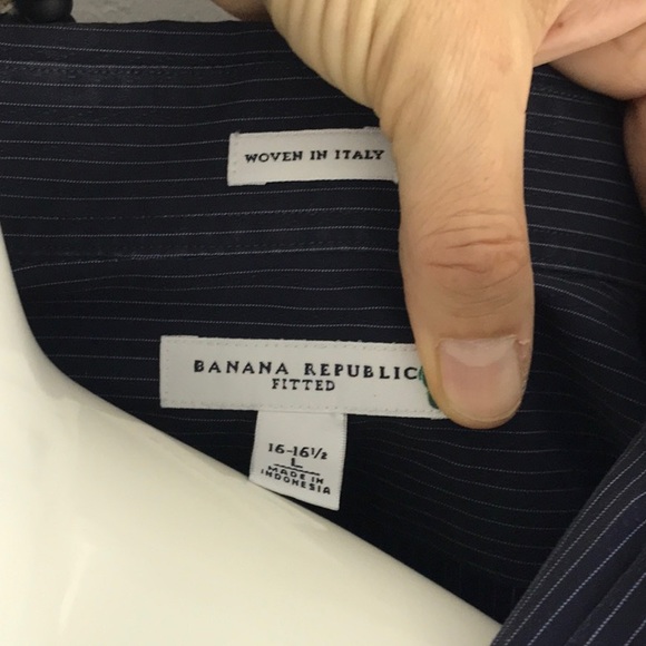 Men’s Banana Republic French Cuff Button Down. Make an offer! - Picture 4 of 4